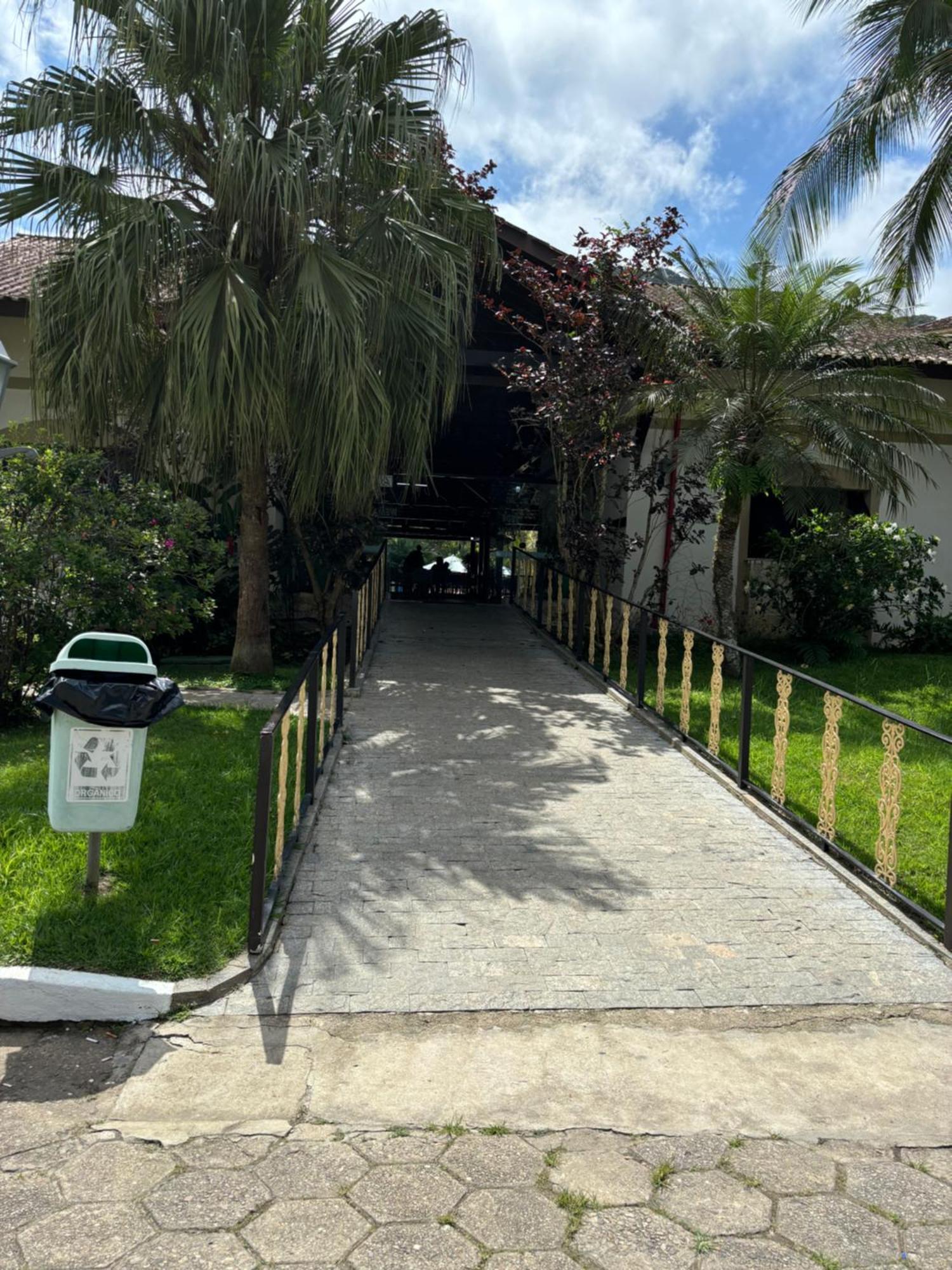 Condominio Com Muita Diversao Toninhas อูบาตูบา ภายนอก รูปภาพ